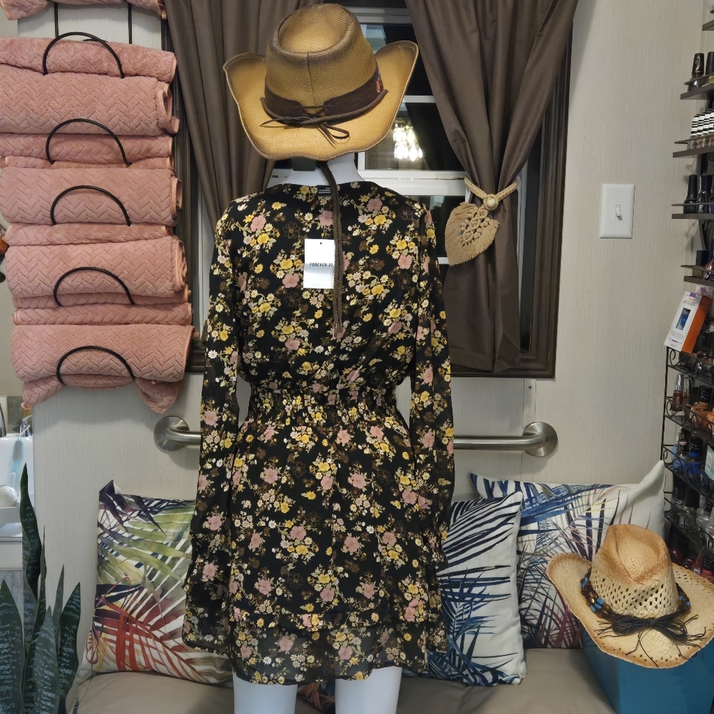 New ! Black Floral Peasant Dress - Picture 5 of 6
